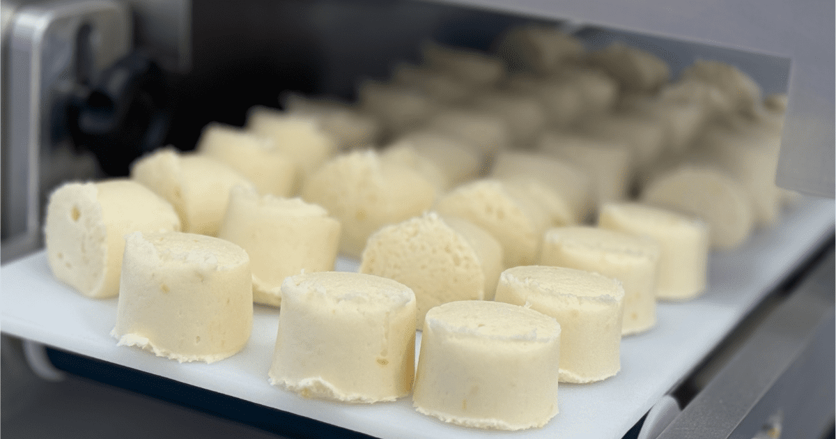 Design sem nome (1) Linha de produção da Não de Queijo